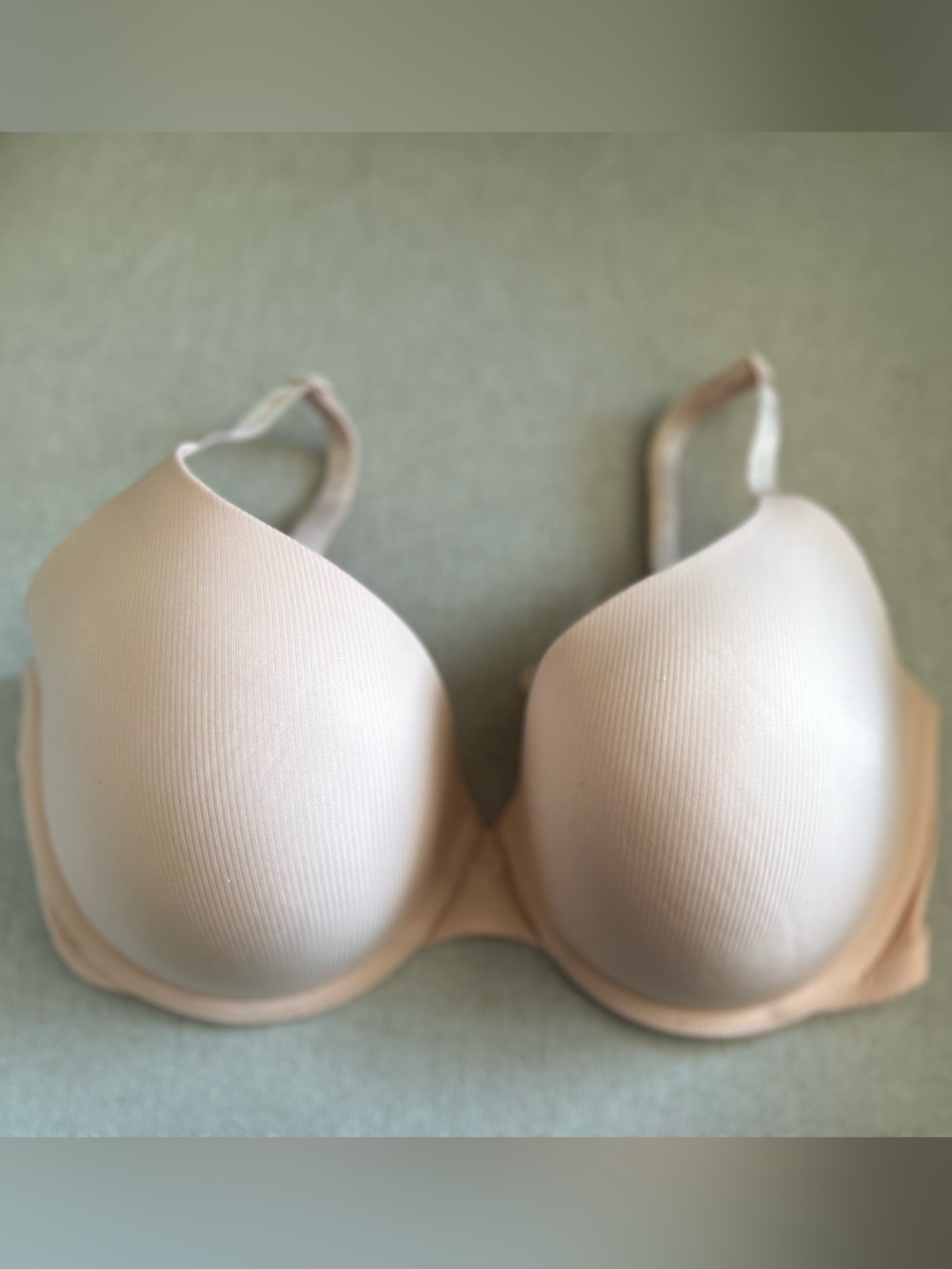VS Perfect Shape Smooth Micro-Rib Bra Sz 32 DD - Picture 2 of 9